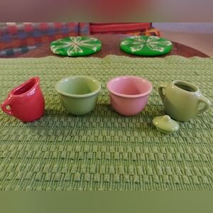 Vintage Miniature Dishes 2 Cups Creamer Sugar Bowl ALL Minis Green Pink Red